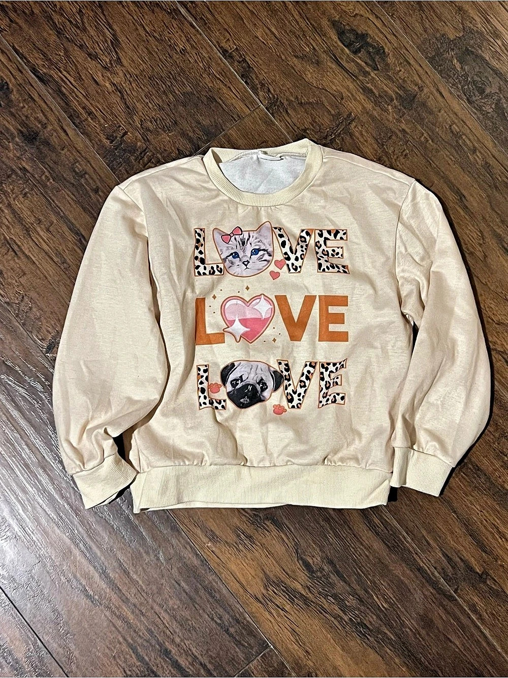 Graphic Sweatshirt in Cream Like New